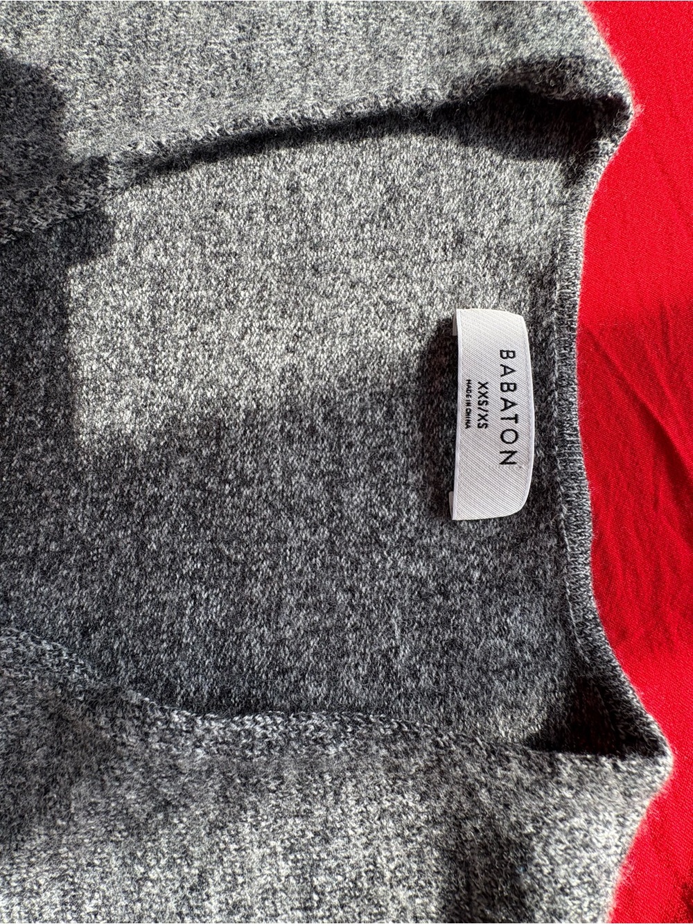 Aritzia Babaton Baylor Sweater V-Neck Relaxed Knit front welt pockets grey - Picture 8 of 11